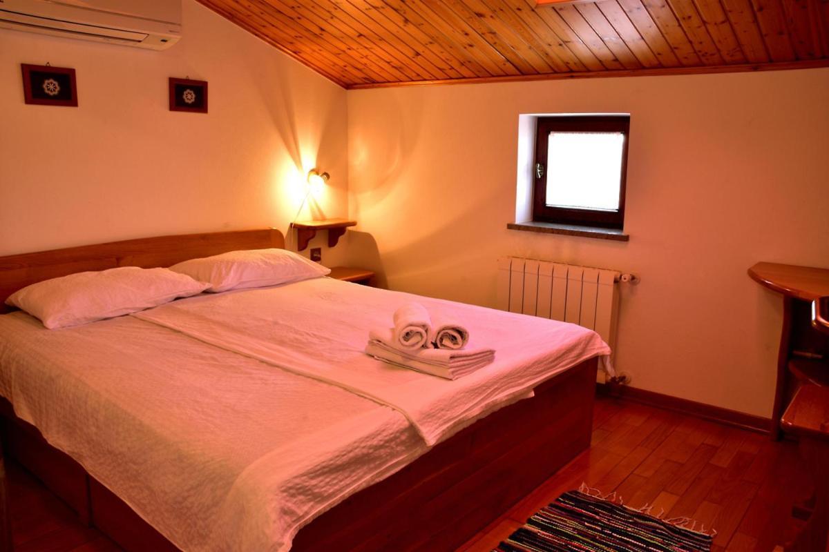 Villa Tourist Farm Skerlj Dutovlje Exterior foto